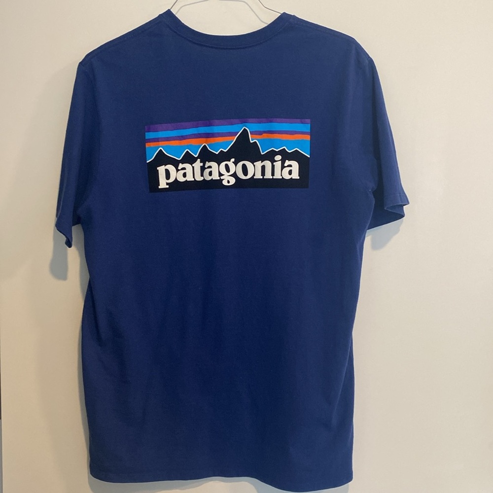 Patagonia M’s P-6 Logo Responsibiliti-Tee. Size: Medium, Color: Superior Blue - Picture 4 of 4